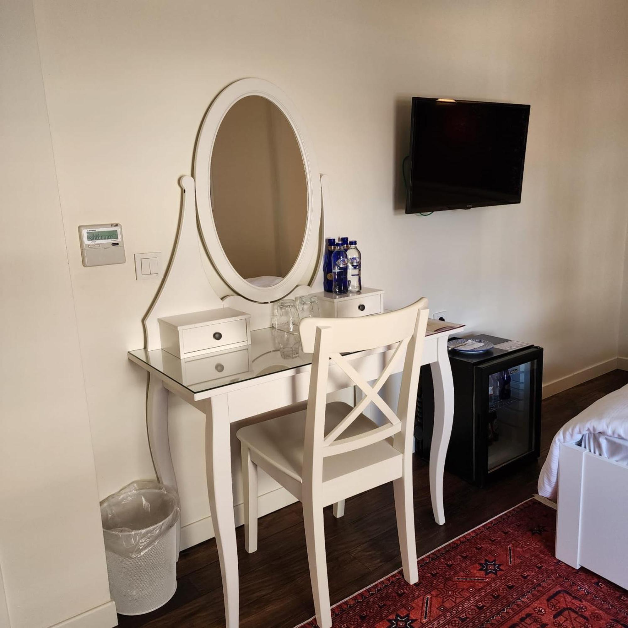 Pertevniyal Aziziye Hotel Konya Bagian luar foto