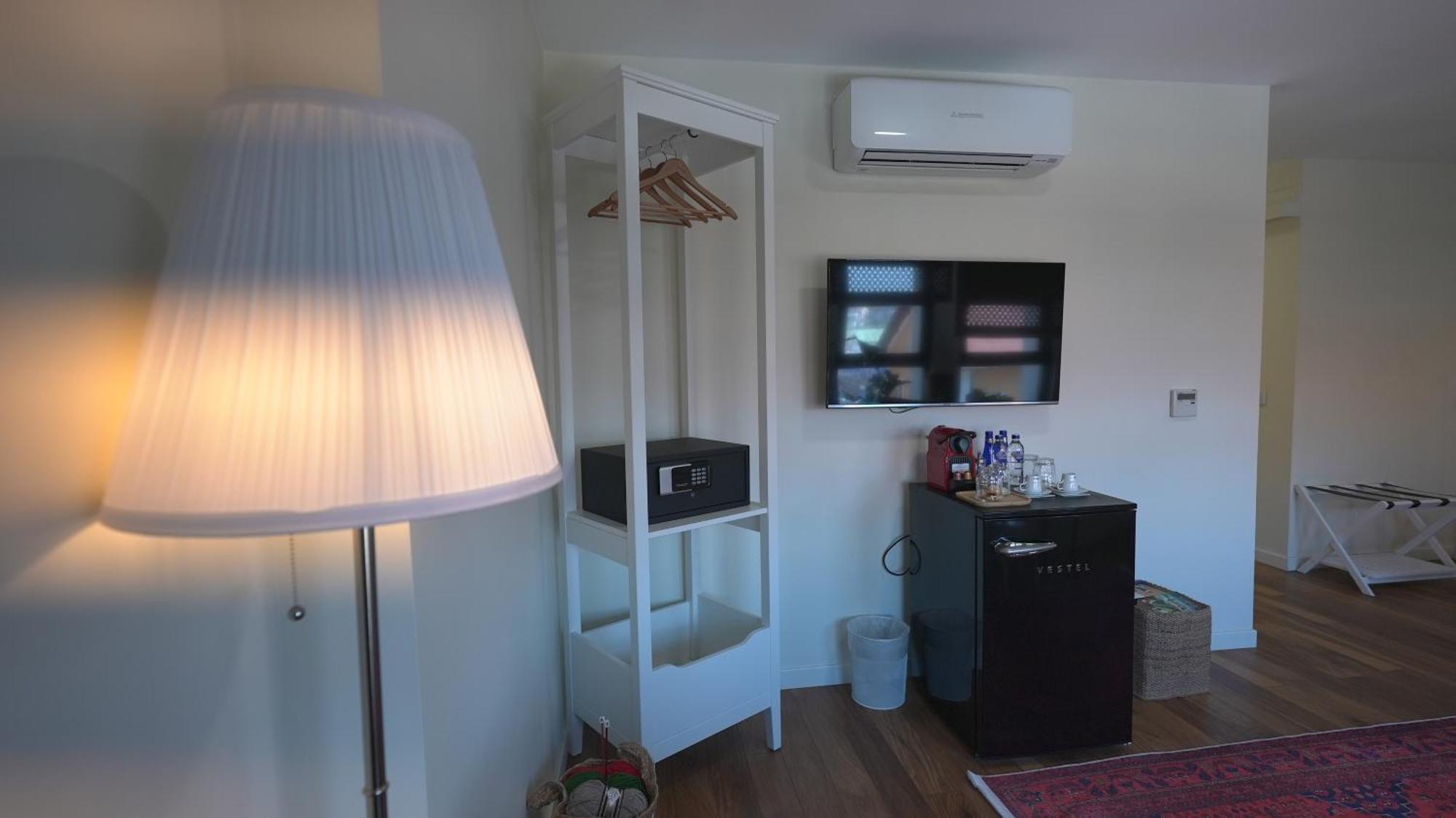 Pertevniyal Aziziye Hotel Konya Bagian luar foto